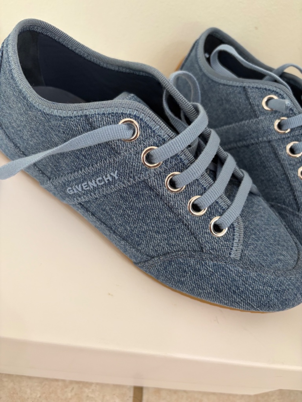 Givenchy Denim slim sneakers NEW size 36 - Picture 4 of 9